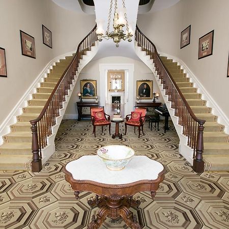 Hotel Berry Hill à South Boston Extérieur photo