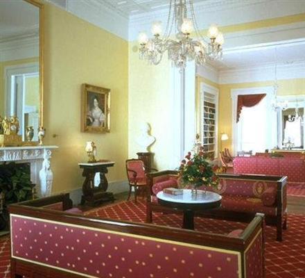 Hotel Berry Hill à South Boston Extérieur photo